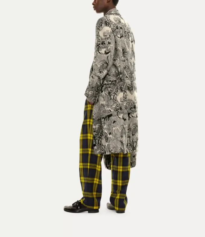 Abrigo clásico con doble botonadura