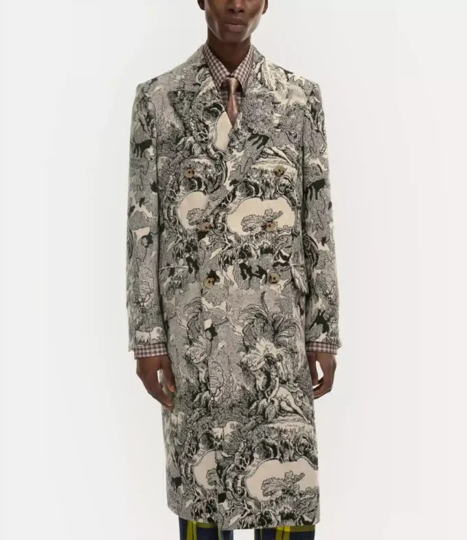 Abrigo clásico con doble botonadura