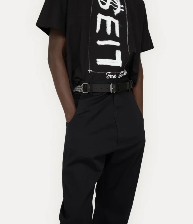 Cinturón de cuero con cadena