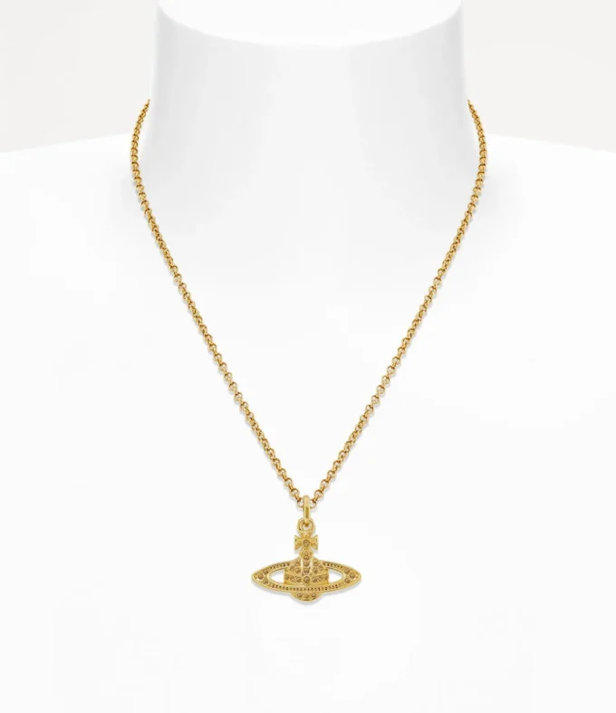 Collar con colgante mini bajorrelieve