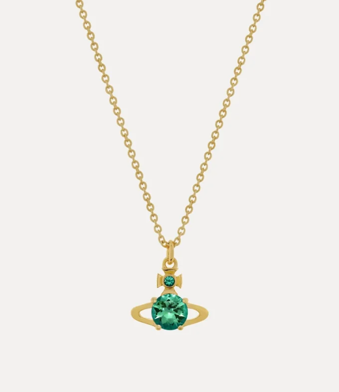 Collar con colgante Reina