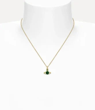 Collar con colgante Reina