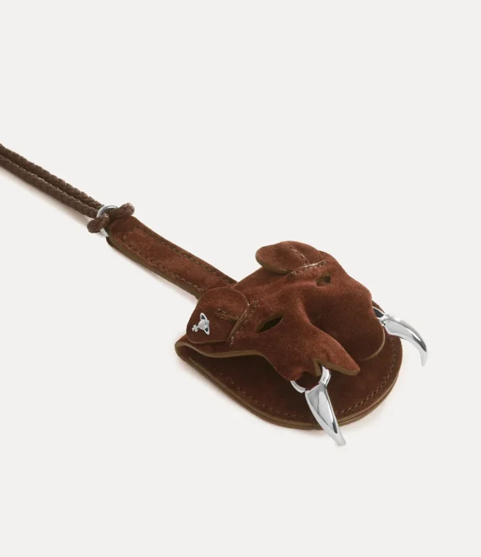 Correa con dije de cabeza de tigre