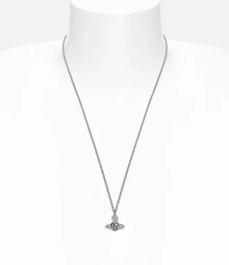 Man. Collar con colgante Crispin