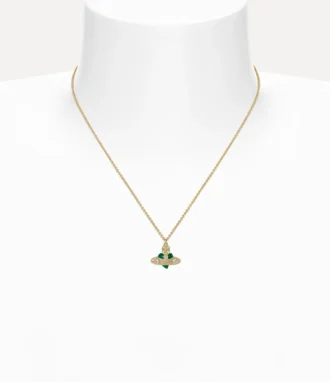 Nuevo collar con colgante de corazón de diamantes Nuevo collar con colgante de corazón de diamantes