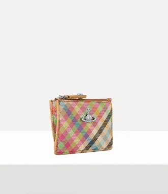 Tarjetero largo y delgado